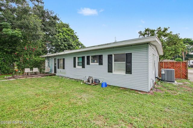 231 E 1ST Street, Chuluota, FL 32766
