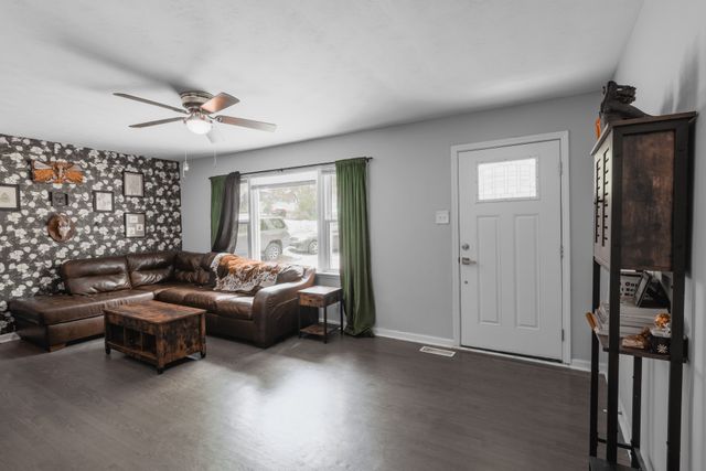2501 Douglas St, Springfield, TN 37172