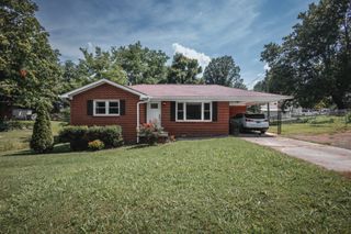 2501 Douglas St, Springfield, TN 37172