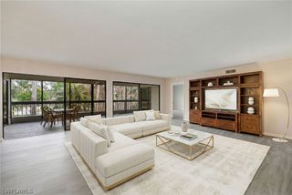 100 Wyndemere WAY A-203, Naples, FL 34105