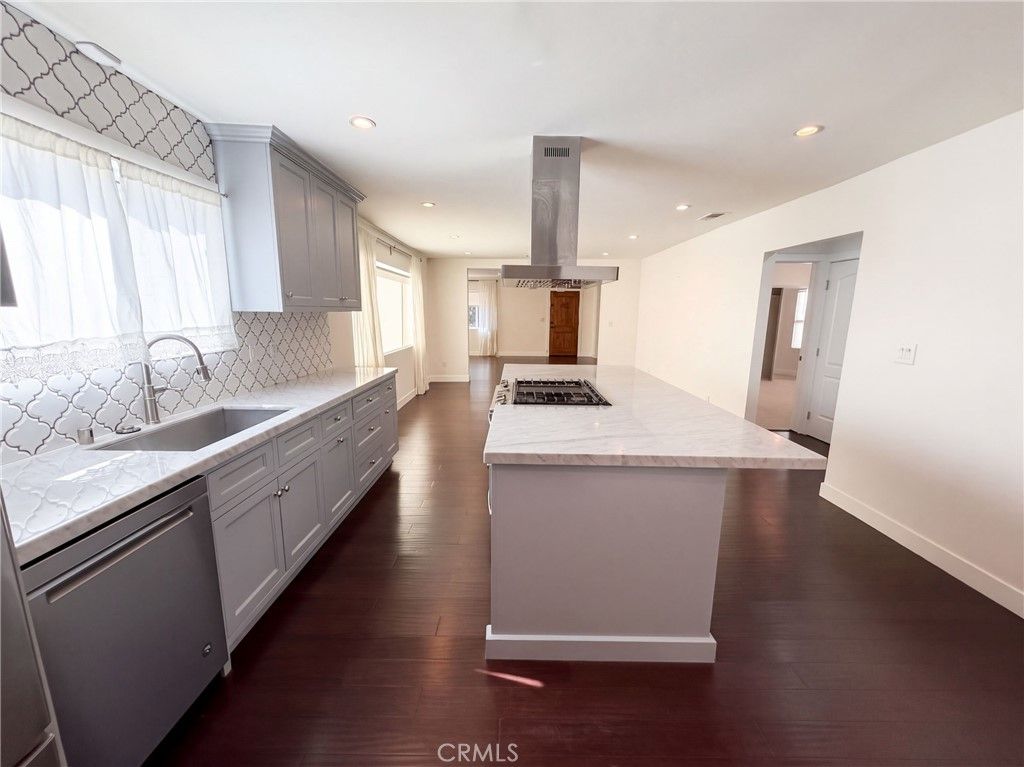 1110 Queen Anne Place, Los Angeles, CA 90019 — photo 5