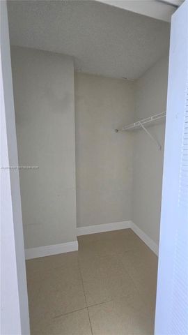 7601 E Treasure Dr 1516, North Bay Village, FL 33141