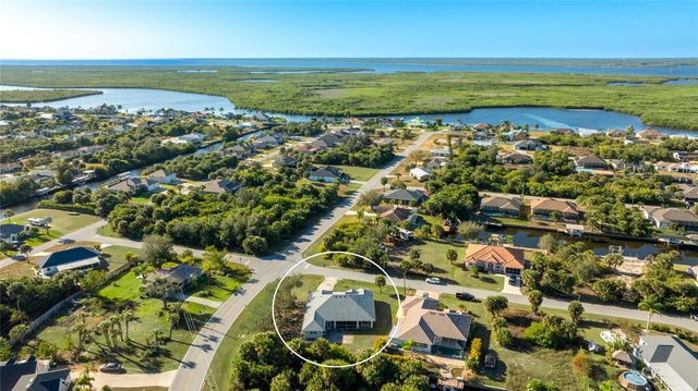 17220 HORIZON LANE, Port Charlotte, FL 33948