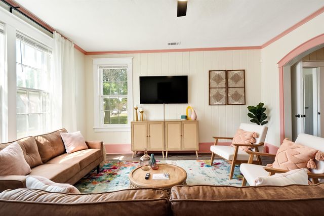 916 N TREZEVANT ST, Memphis, TN 38108