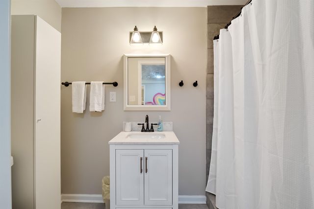 916 N TREZEVANT ST, Memphis, TN 38108