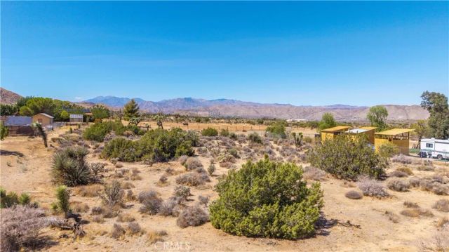 8776 Warren Vista, Yucca Valley, CA 92284