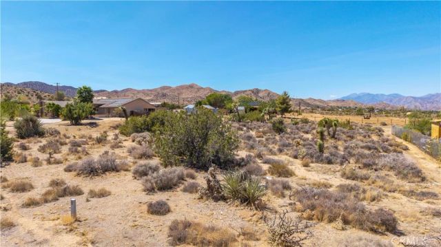 8776 Warren Vista, Yucca Valley, CA 92284