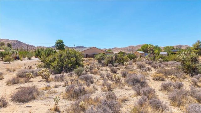 8776 Warren Vista, Yucca Valley, CA 92284