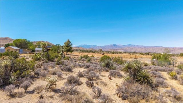 8776 Warren Vista, Yucca Valley, CA 92284