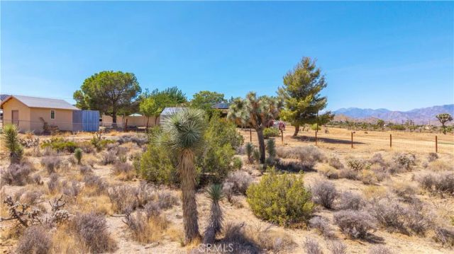 8776 Warren Vista, Yucca Valley, CA 92284