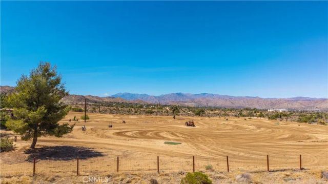 8776 Warren Vista, Yucca Valley, CA 92284