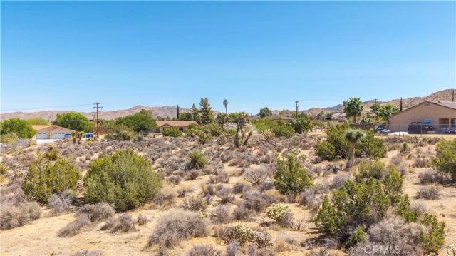 8776 Warren Vista, Yucca Valley, CA 92284