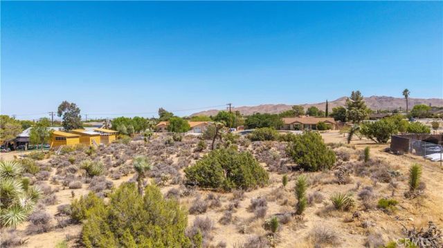 8776 Warren Vista, Yucca Valley, CA 92284
