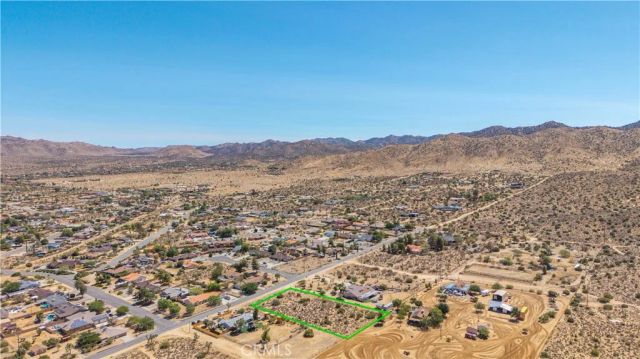 8776 Warren Vista, Yucca Valley, CA 92284