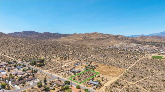 8776 Warren Vista, Yucca Valley, CA 92284