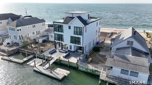 2268 Fairfield Beach Road, Fairfield, CT 06824