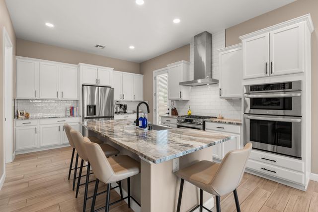 7720 Station Court NW, Albuquerque, NM 87107