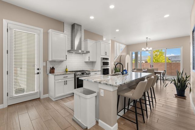 7720 Station Court NW, Albuquerque, NM 87107