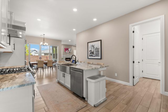 7720 Station Court NW, Albuquerque, NM 87107