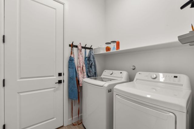 7720 Station Court NW, Albuquerque, NM 87107