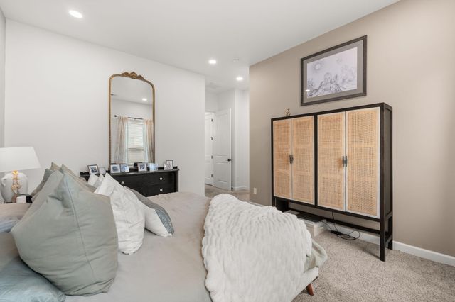 7720 Station Court NW, Albuquerque, NM 87107