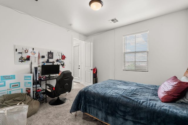 7720 Station Court NW, Albuquerque, NM 87107