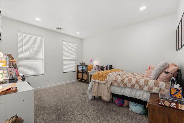 7720 Station Court NW, Albuquerque, NM 87107