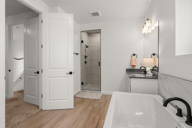 7720 Station Court NW, Albuquerque, NM 87107