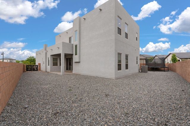 7720 Station Court NW, Albuquerque, NM 87107