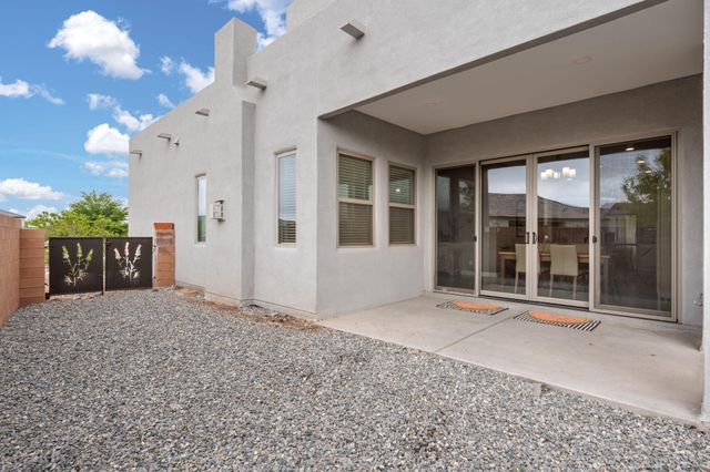 7720 Station Court NW, Albuquerque, NM 87107