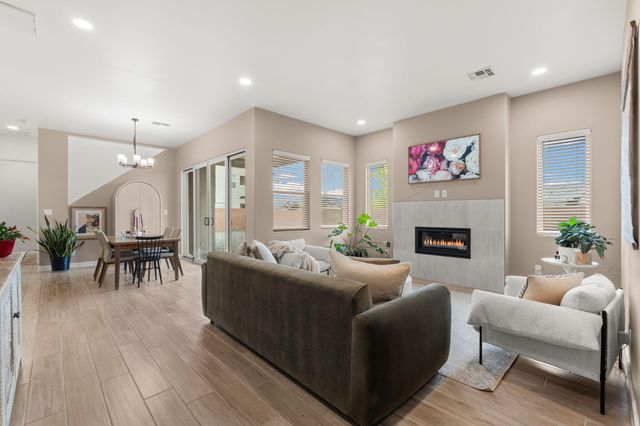 7720 Station Court NW, Albuquerque, NM 87107