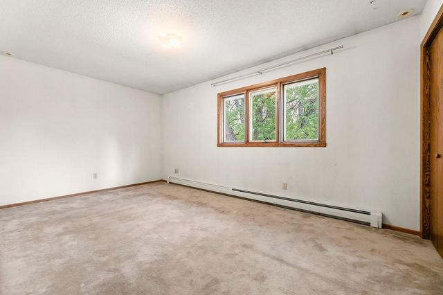 3667 Evergreen Road N, Fargo, ND 58102