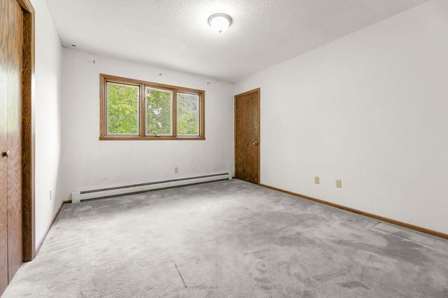 3667 Evergreen Road N, Fargo, ND 58102