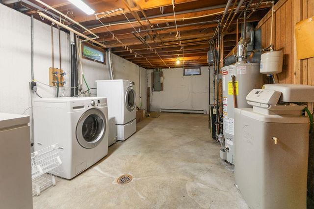 3667 Evergreen Road N, Fargo, ND 58102