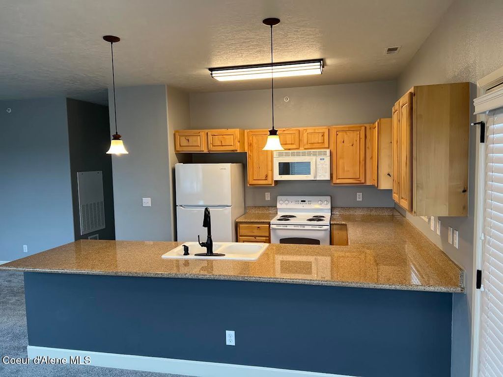 6850 N Spurwing LOOP, APT 207, Coeur d'Alene, ID 83815 photo 5