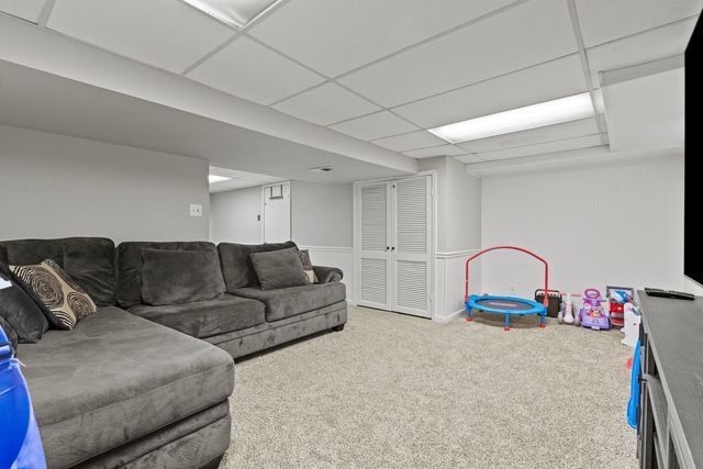 24431 W Lancelot Lane, Joliet, IL 60404