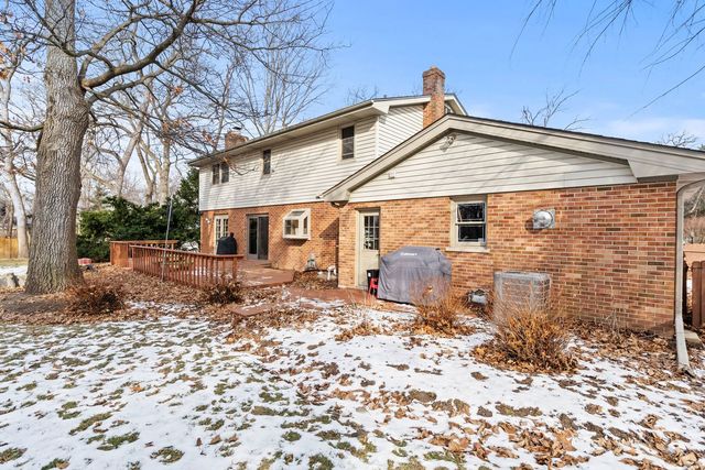 24431 W Lancelot Lane, Joliet, IL 60404