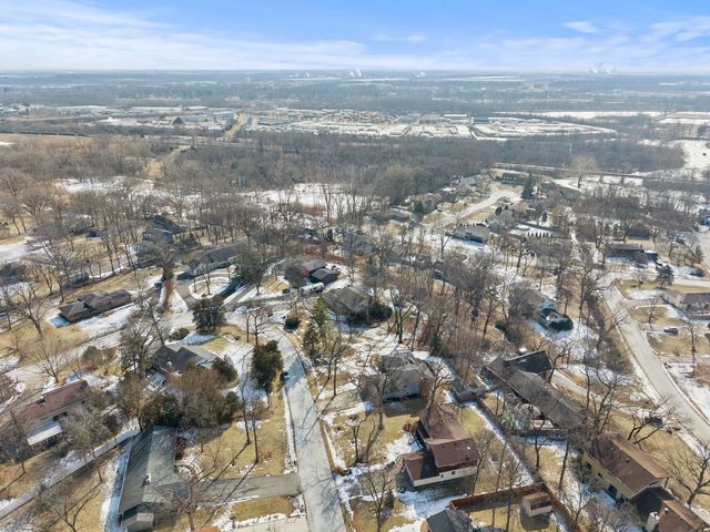 24431 W Lancelot Lane, Joliet, IL 60404