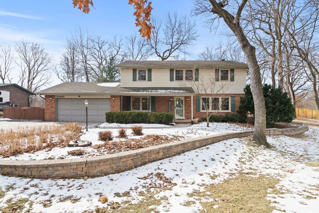 24431 W Lancelot Lane, Joliet, IL 60404