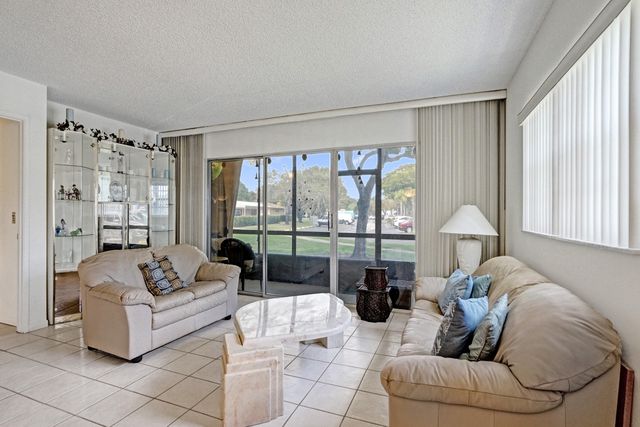 13455 SW 16th Court 114f, Pembroke Pines, FL 33027