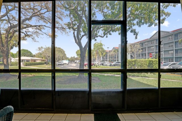 13455 SW 16th Court 114f, Pembroke Pines, FL 33027