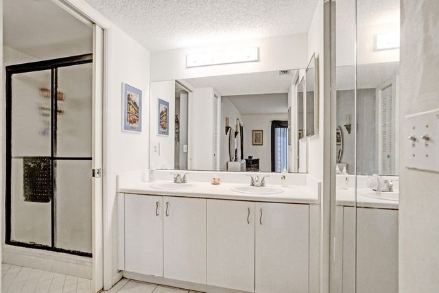 13455 SW 16th Court 114f, Pembroke Pines, FL 33027