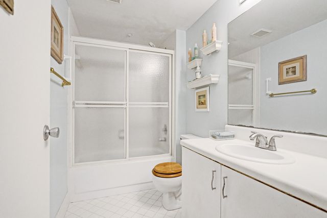 13455 SW 16th Court 114f, Pembroke Pines, FL 33027