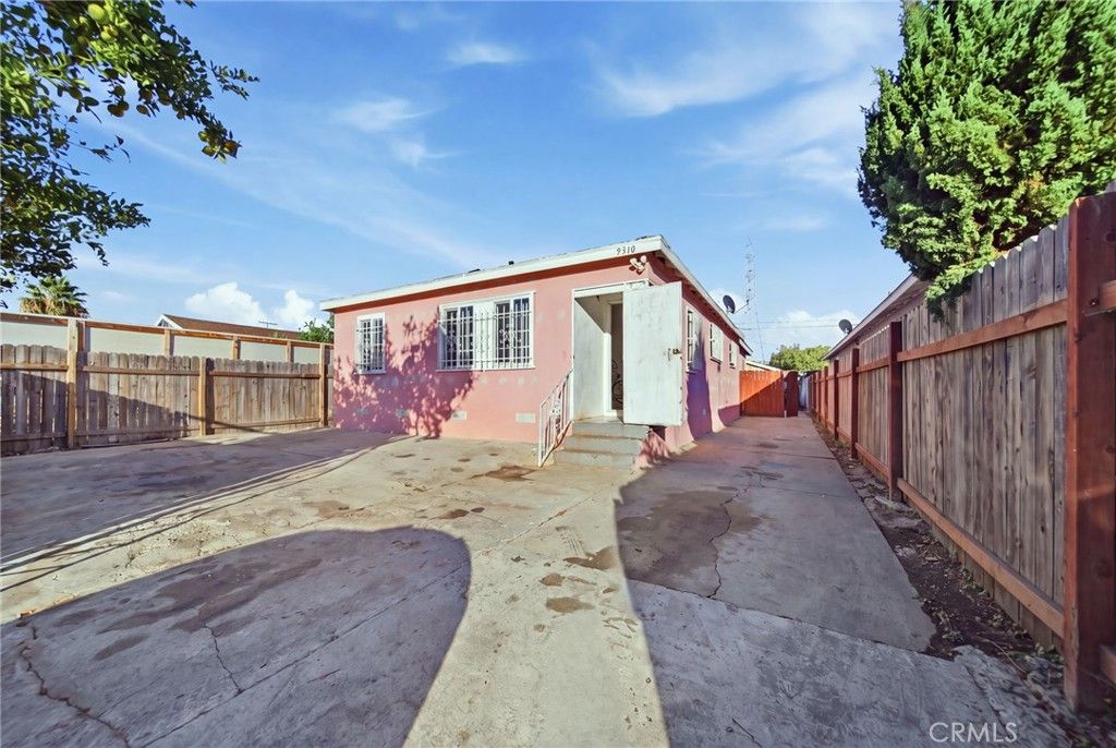 9310 Zamora Avenue, Los Angeles, CA 90002 — exterior