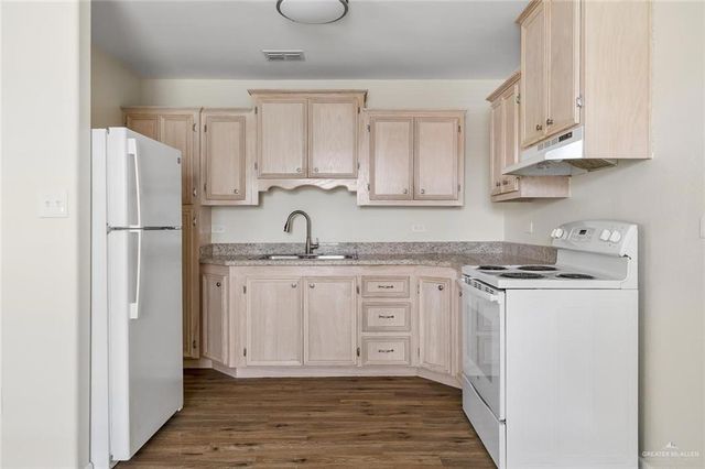 1105 W Stubbs Street C, Edinburg, TX 78539