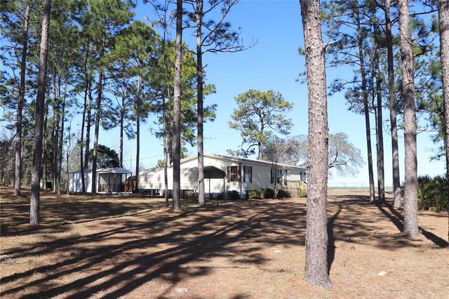 2090 SE 133RD COURT, Morriston, FL 32668