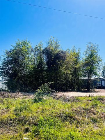 1942 County Road 3542, Cleveland, TX 77327