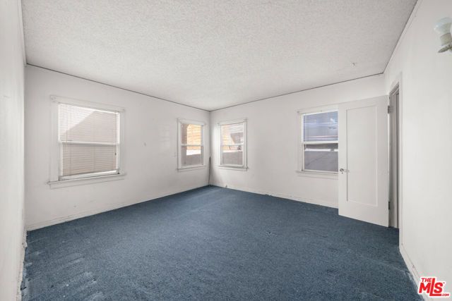 1337 Douglas Street, Los Angeles, CA 90026