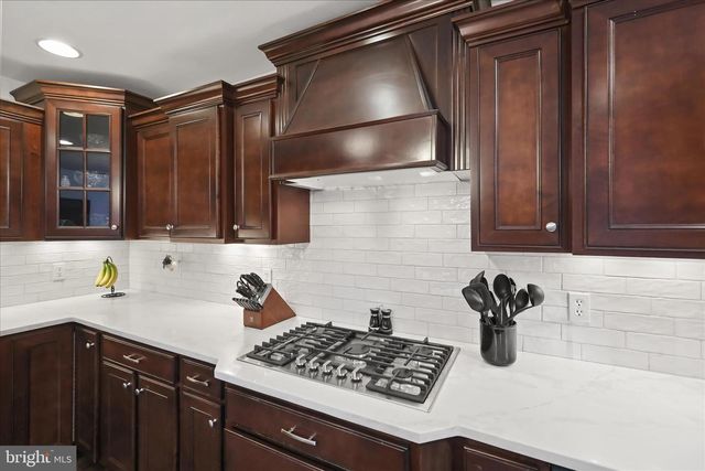 5094 FURNACE RD, York, PA 17406