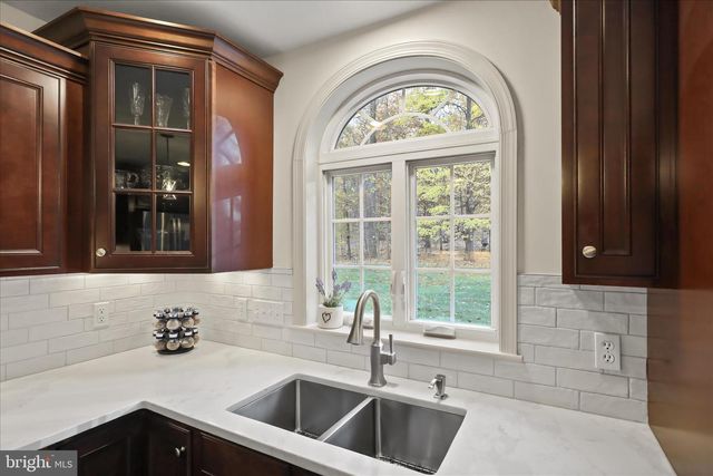 5094 FURNACE RD, York, PA 17406